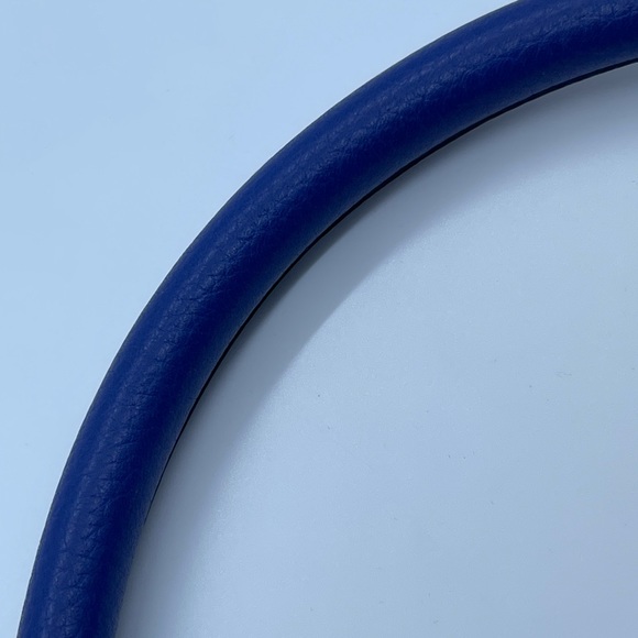 Celine Medium Trapeze Bag - Picture 8 of 13